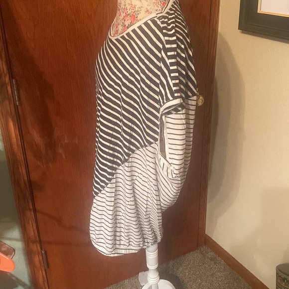 UmgeeTunic Top - Picture 2 of 4